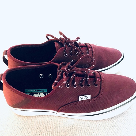 VANS WOMENS SNEAKERS SIZE 7 - Picture 4 of 8